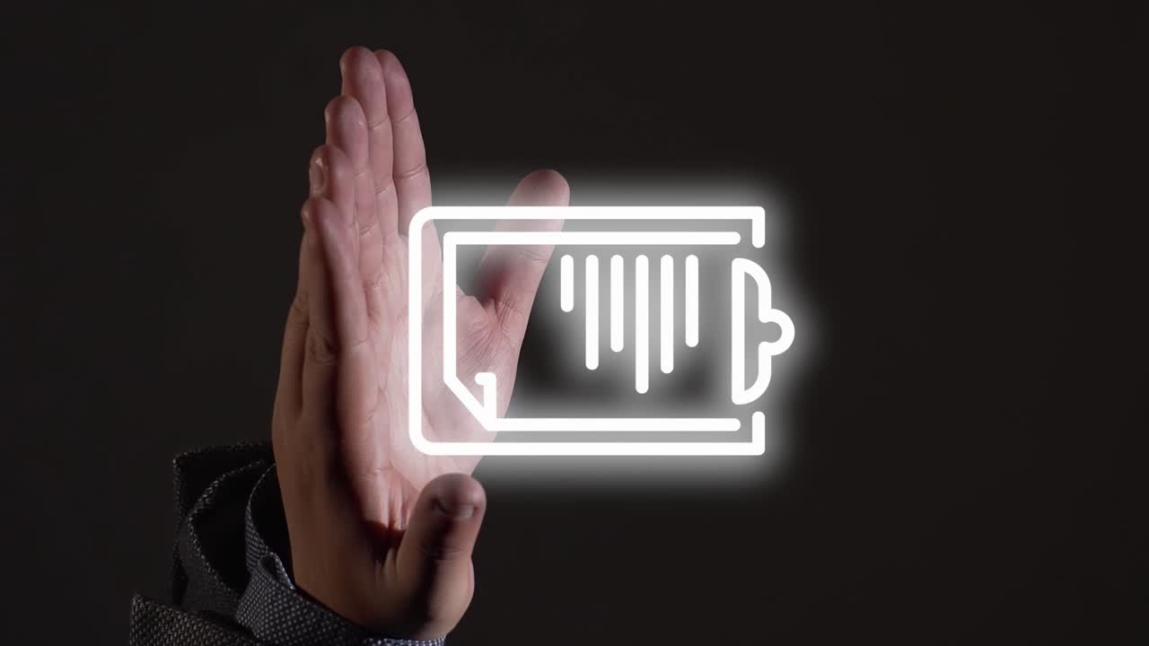 las manos muestran un informe digital