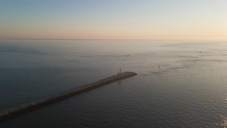 Amanecer-De-La-Mañana-Sobre-El-Muelle-Del-Océano