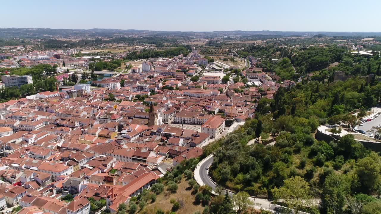 Veduta aerea del paesaggio urbano di Tomar, Portogallo