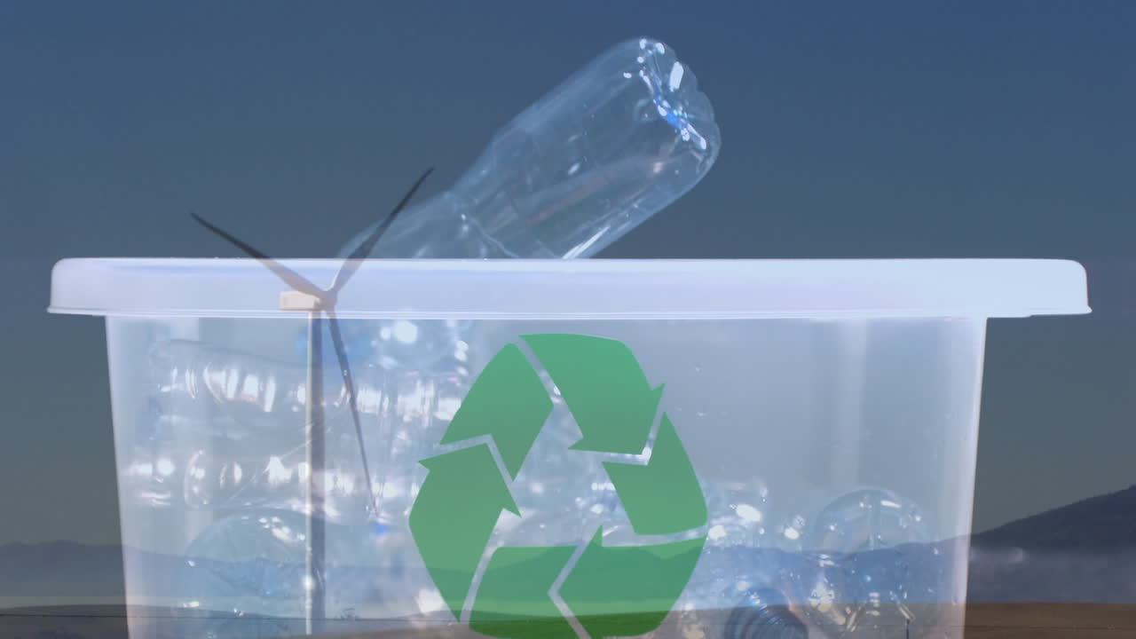 플라스틱 병 과 풍력 터빈 을 가진 상자 위 에 있는 녹색 재활용 표지판 의 애니메이션