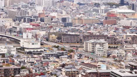time-lapse de un denso paisaje urbano desde arriba