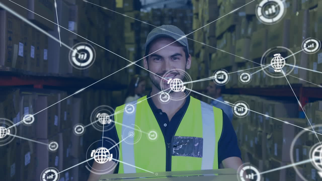 animación de la red de conexiones con iconos sobre el hombre caucásico que trabaja en el almacén