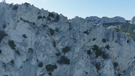 Toma-Aérea-Con-Drones-Vaucluse-Provence-Cordones-De-Montmirail-Francia