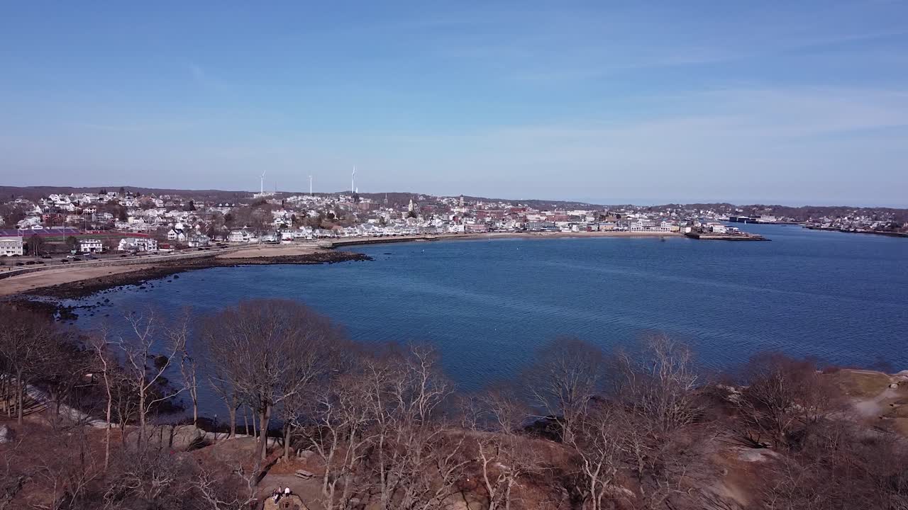 el puerto occidental en gloucester, massachusetts
