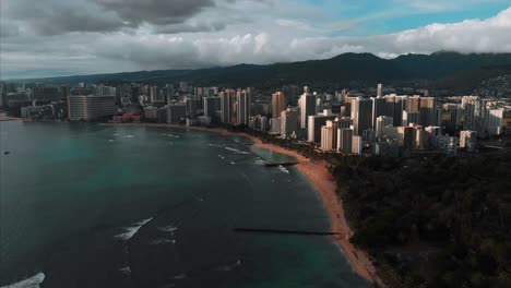 Imágenes-Aéreas-De-Drones-De-Honolulu,-Hawaii