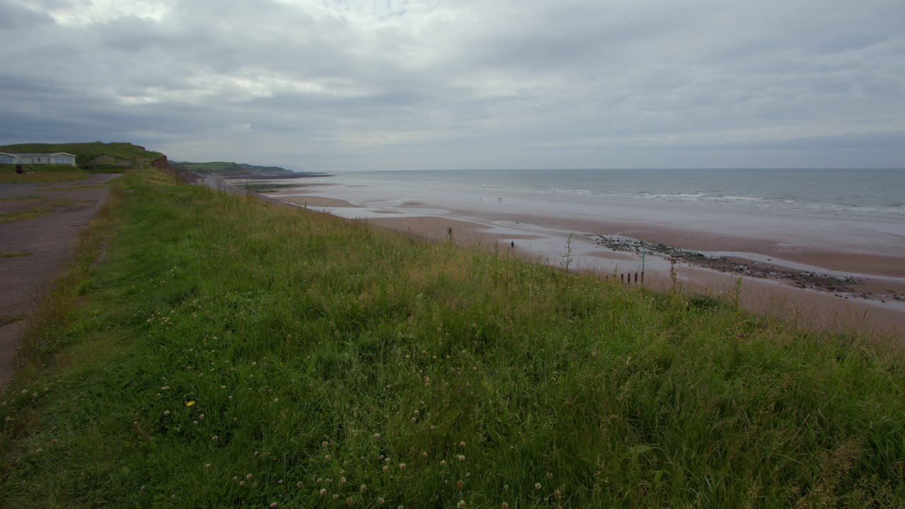 세인트 비스 절벽에서 남쪽으로 바라보는 넓은 사진