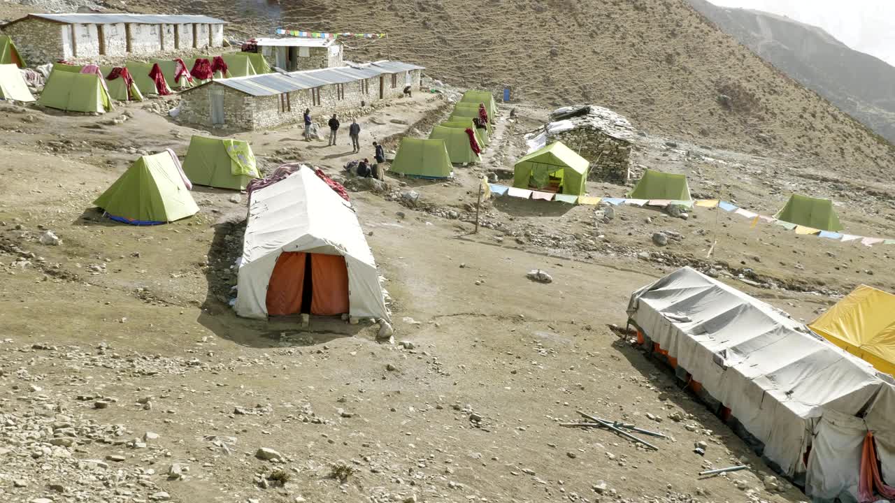 다르마살라 텐트 캠프 (darmasala tent camp) - 고도 4500m, 마나슬루 서 트렉