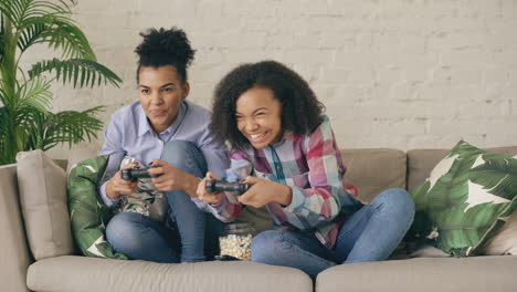 two girls playing video games