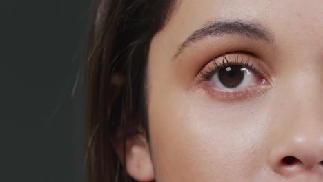 Close-up-of-a-Caucasian-woman-eye