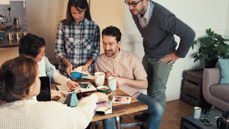 Geschäftstreffen-Zur-Kreativen-Zusammenarbeit