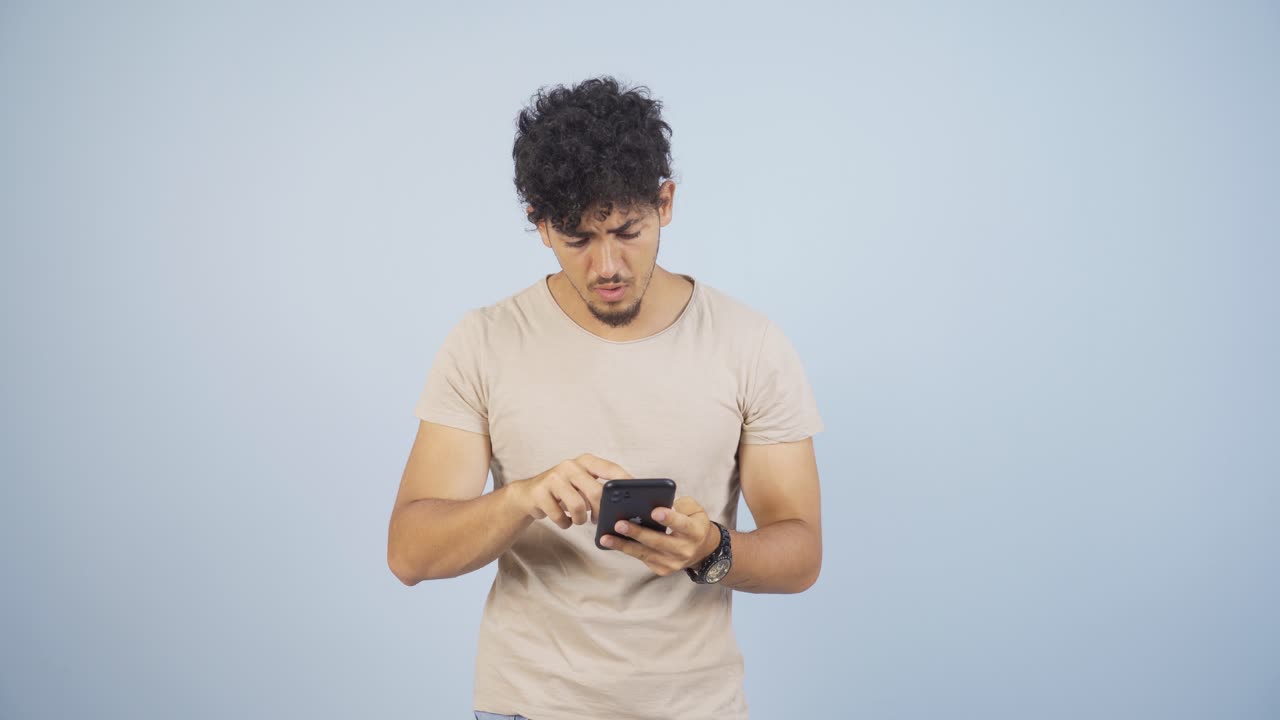 새로운 앱을 좋아하는 사람.  ⁇ 드폰 앱.