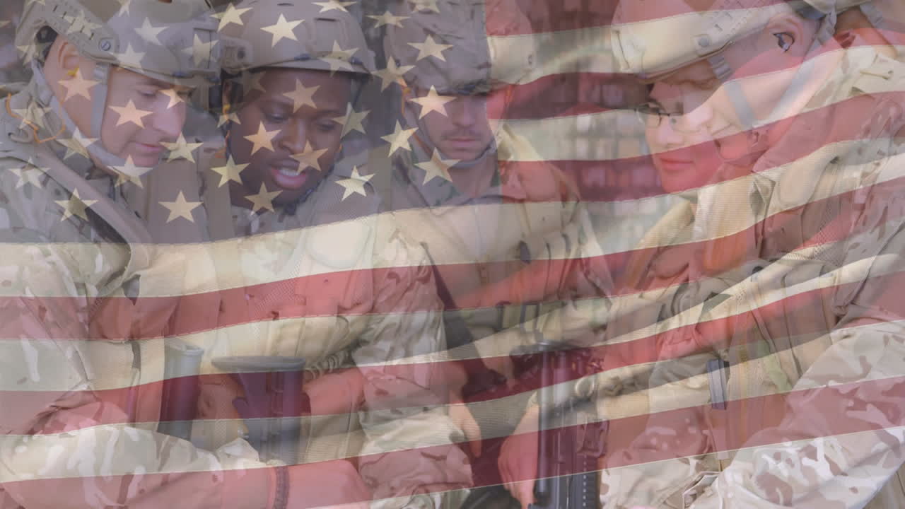 animación de la bandera de los ee.uu. sobre diversos soldados masculinos