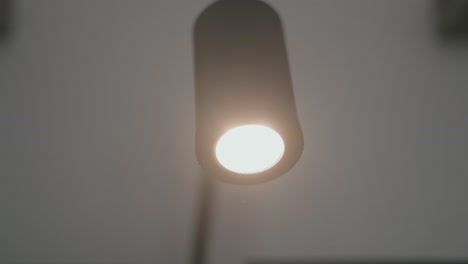 lamp turning off and on in slow motion