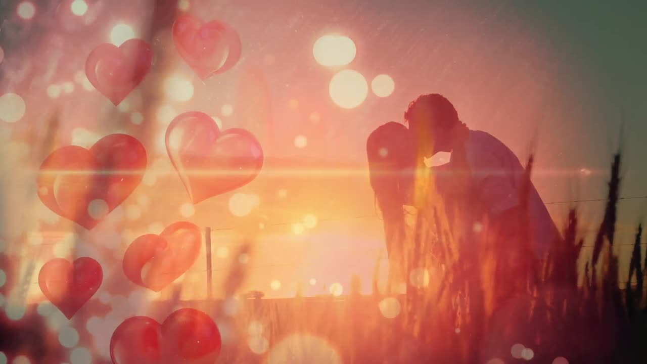 검은색 배경에 사랑에 빠진 커플과 함께 마음의 애니메이션