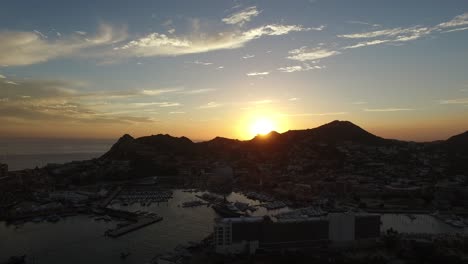 Aerial-shot-of-the-sunset-in-Los-Cabos,-Baja-California-sur