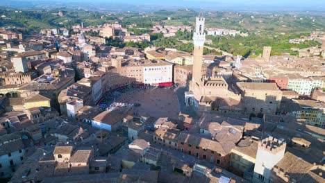 piazza del campo mejor vista aérea desde arriba vuelo ciudad medieval de siena toscana italia