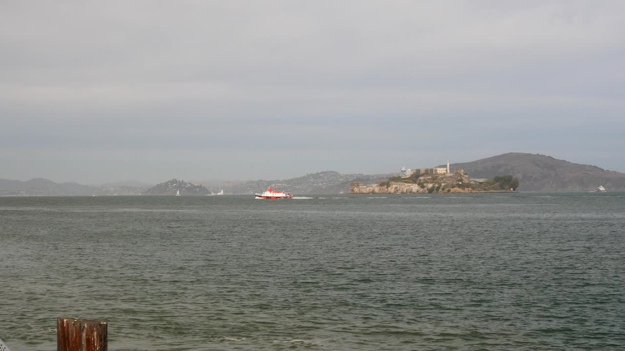 알카트라즈 섬 2의 롱 샷