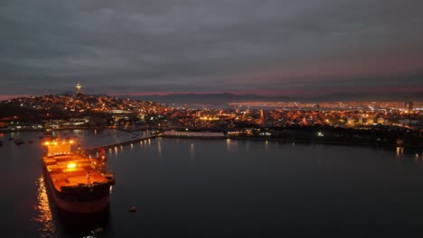 el muelle de la playa de la herradura, coquimbo, chile
