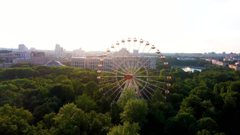 Aerial-view-of-ferris-wheel