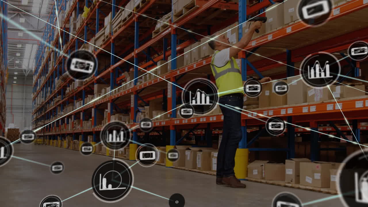 animación de la red de conexiones sobre un trabajador caucásico en un almacén