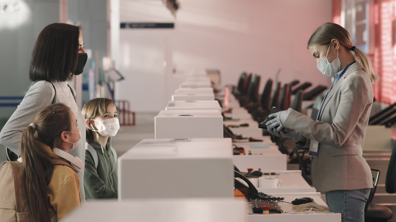 Time-Lapse Of Passengers At Check-In Desk