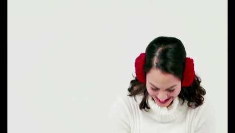 Woman-wearing-earmuffs-on-her-head