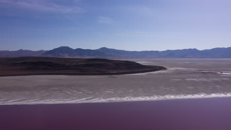 vista panorámica del paisaje de utah en el gran lago salado