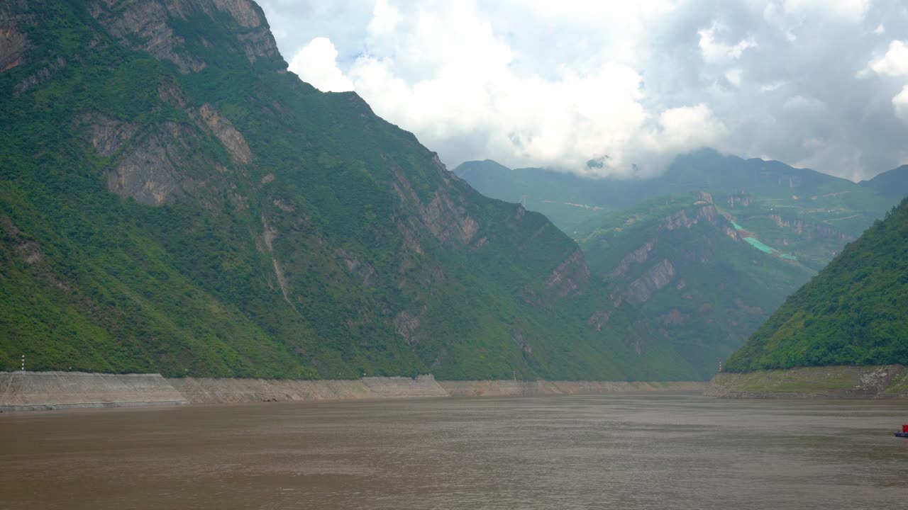 Stunning View of the Yangtze River and Three Gorges in China