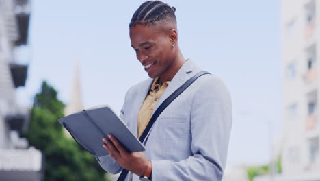 Negocios,-Cuaderno-Y-Sonrisa-Con-Hombre-Negro.