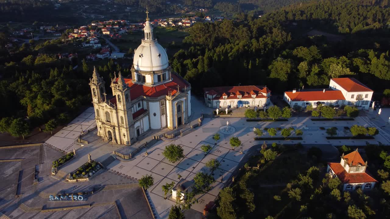 Sameiro Portugal i den gyldne time, droneoptagelser.
