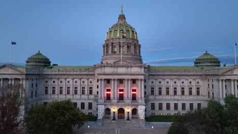 pennsylvania capitol building in downtown harrisburg, pennsylvania