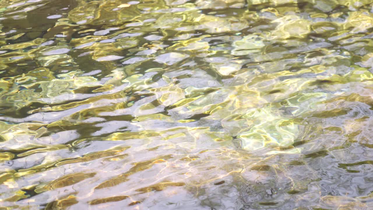 작은 하천,  ⁇ 은 강물, 강의 흐름