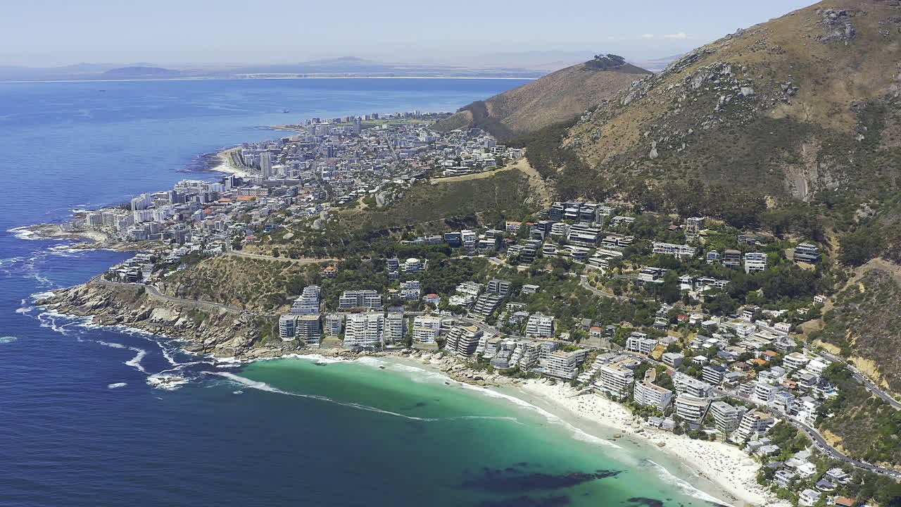 아름다운 도시의 4k 공중 드론 영상