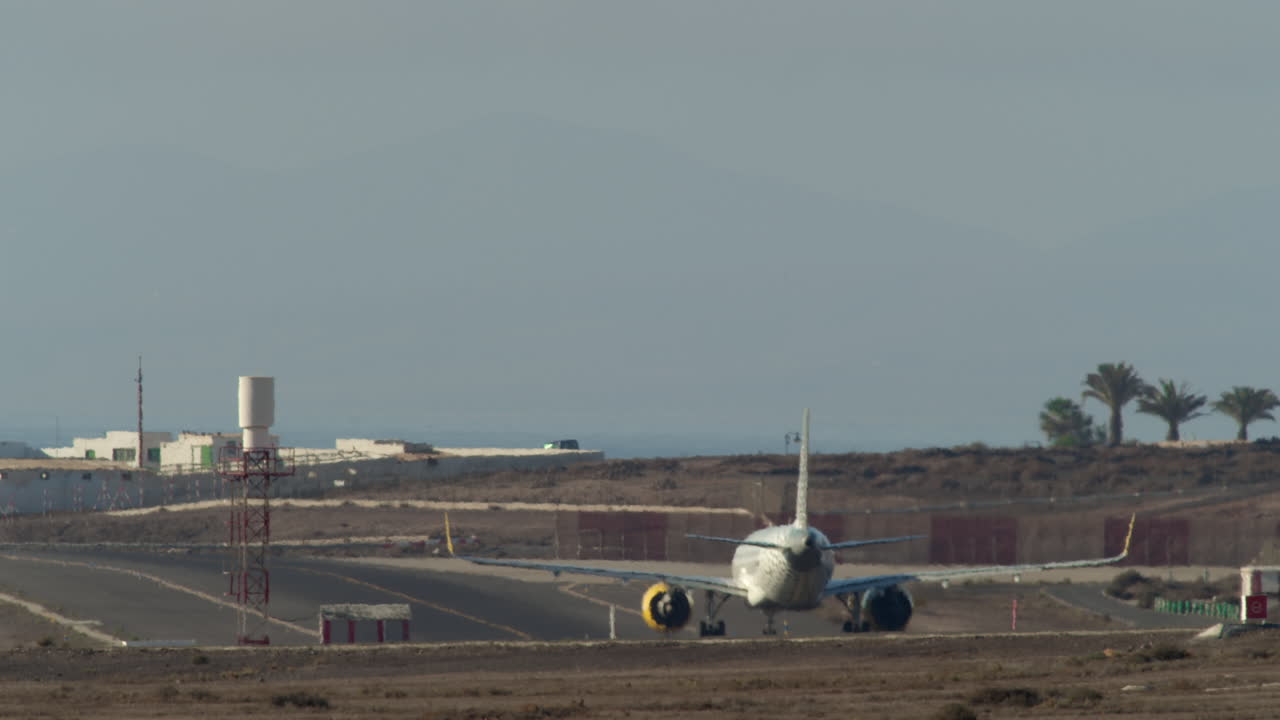 el avión se está preparando para despegar.