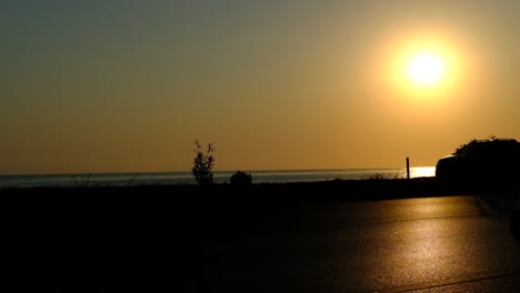 Silhouette-Autos-Am-Meer