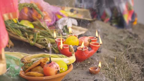 Diye-Siendo-Quemado-Por-Peregrinos-Hindúes