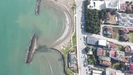 Drohnenblick-Auf-Die-Küste-Der-Stadt