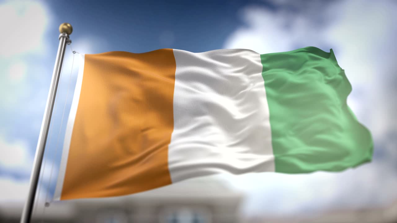 bandera de la costa de marfil ondeando en cámara lenta 3d con fondo de cielo azul - bucle sin costuras 4k