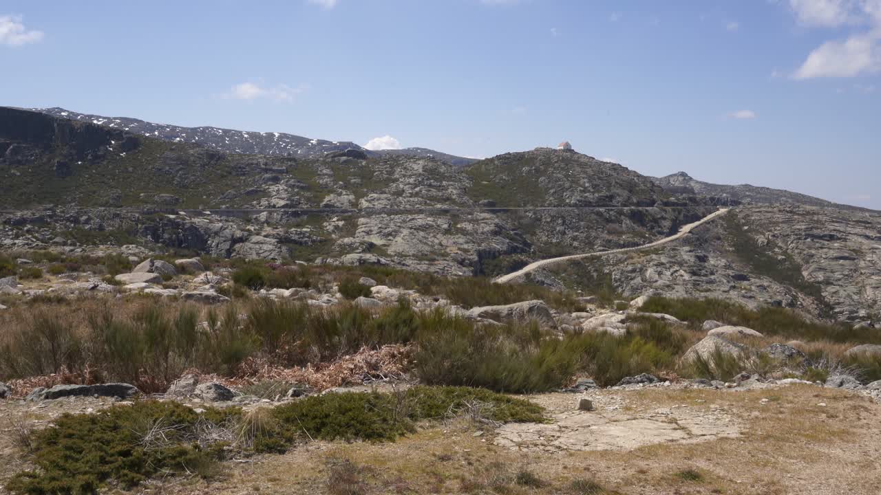 포르투갈의 세라 다 에스트렐라 풍경 석호 루트