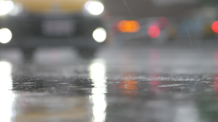 Raindrops Falling on Taipei Streets 01