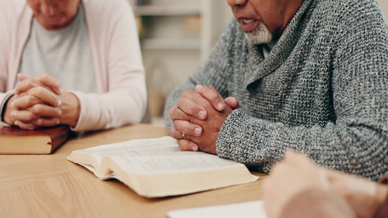 노인 들, 성서 연구