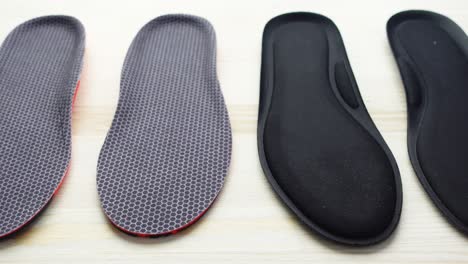 comparación de dos tipos de suelas de zapatos