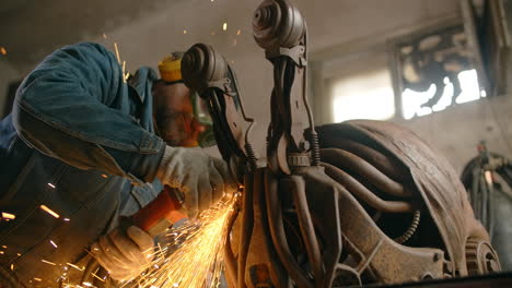metal sculptor at work