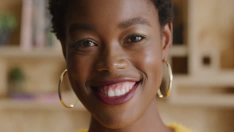 portrait happy african american woman smiling enjoying  happy lifestyle