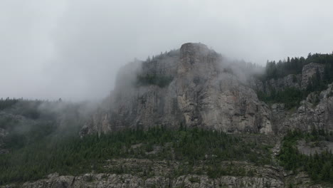 Cloudy-Dark-Mountains---Zooming-Out