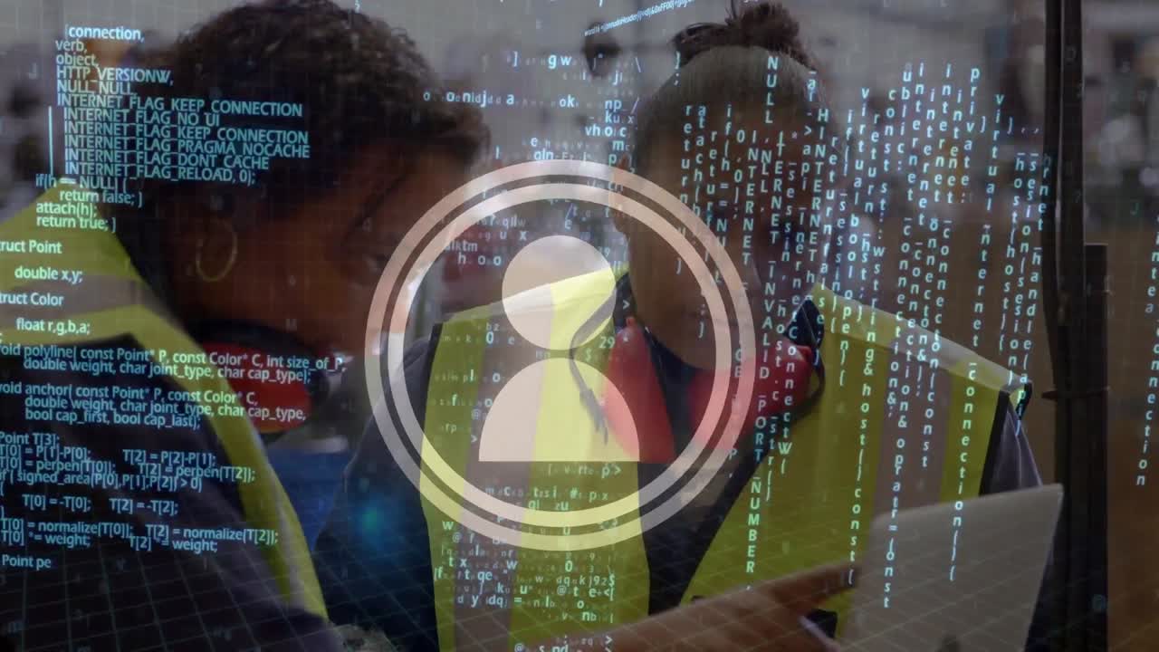 animación de procesamiento de datos e iconos sobre diversas trabajadoras en el almacén