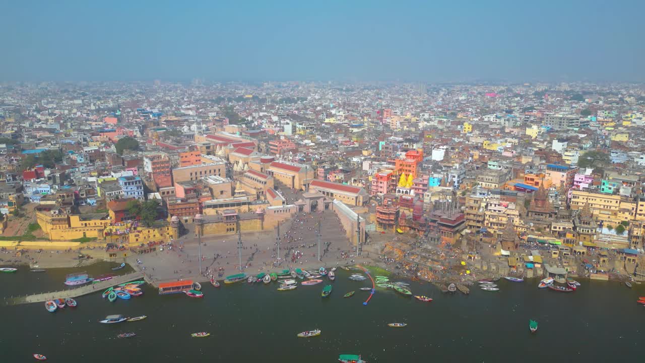 vista aérea del ghat de dashashwamedh, el templo de kashi vishwanath y el ghat de manikarnika manikarnika mahashamshan ghat varanasi india