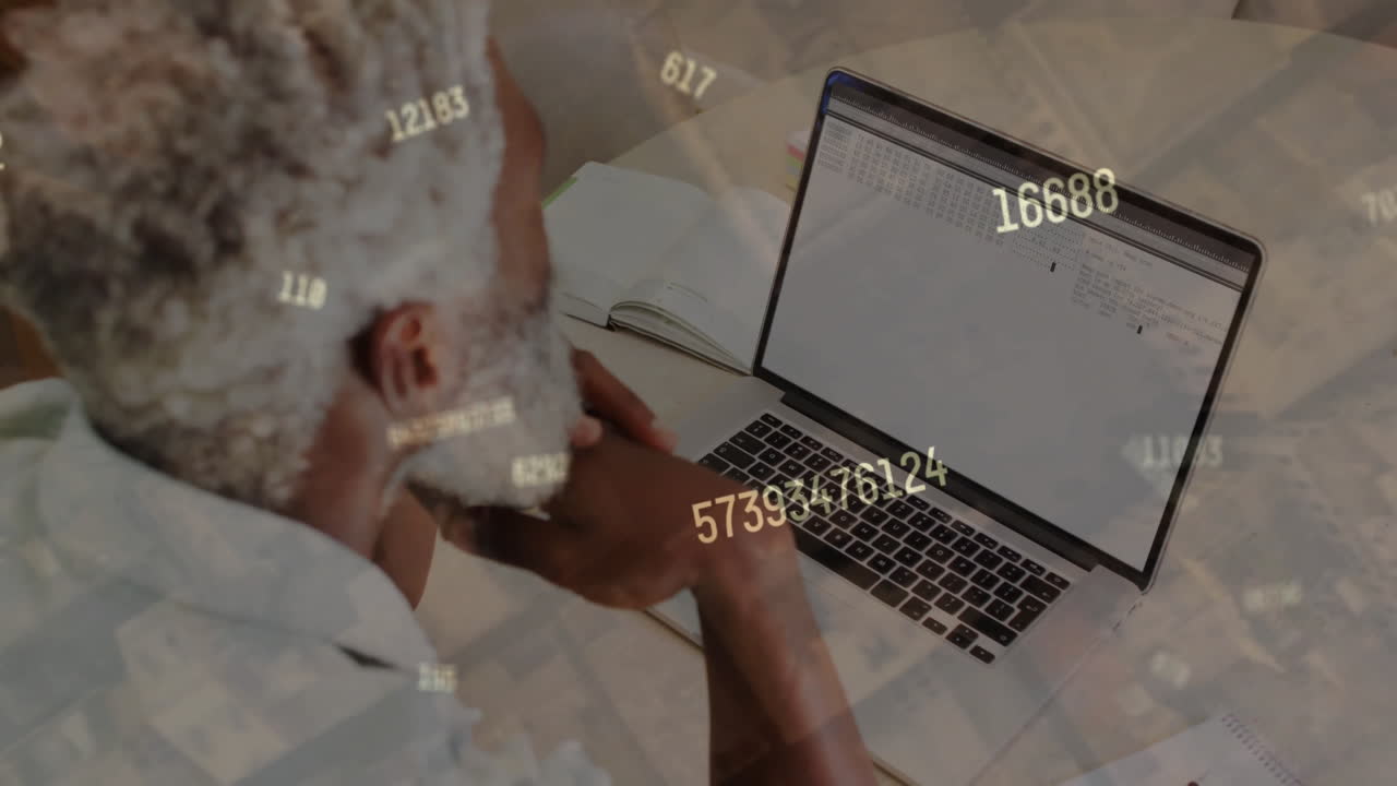 노트북을 사용하는 아프리카계 미국인 사업가에 대한 금융 데이터 처리 애니메이션