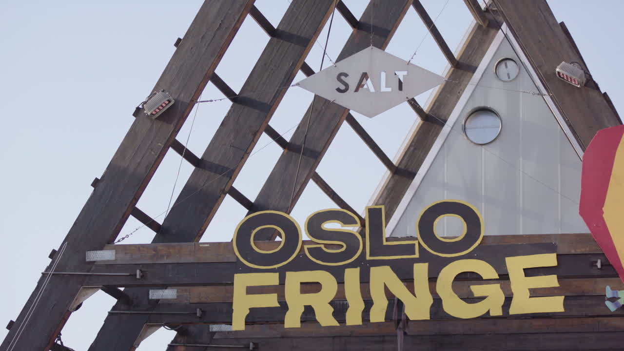 Oslo Fringe sign above one of the entrances