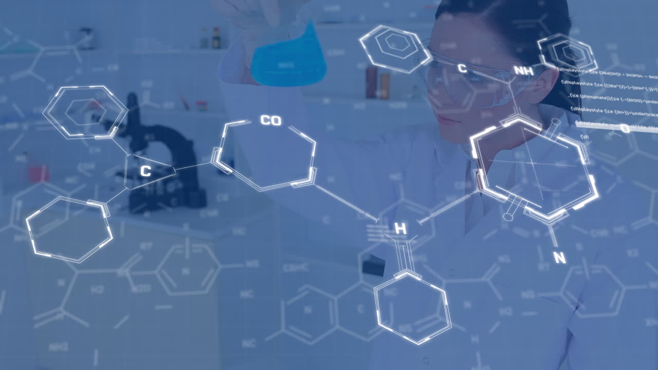 실험실에서 백인 여성 과학자에 대한 데이터 처리 애니메이션